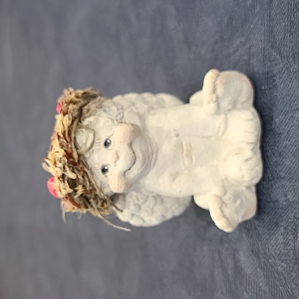 Dreamsicle Cherub sitting